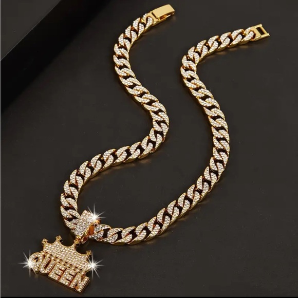 Gold and Rhinestone Crown Queen Hip Hop Necklace - Picture 3 of 4